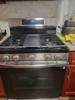 Samsung oven/ range never been used