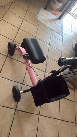 Knee scooter