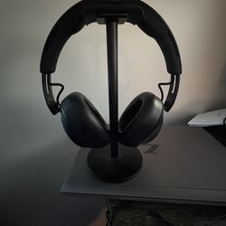 Poly Voyager Surround 80 UC Bluetooth Headset (Plantronics)