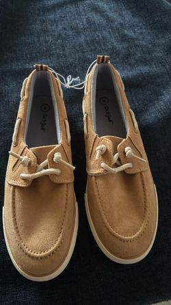 Boys shoes