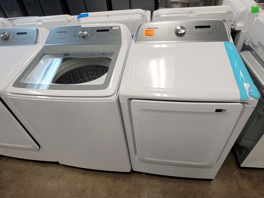 New Samsung Large Capacity 5.0cu Ft Top Load Washer And Gas Dryer Set 