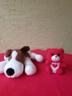 2 Stuffed Animals 