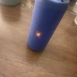 JBL Flip 4