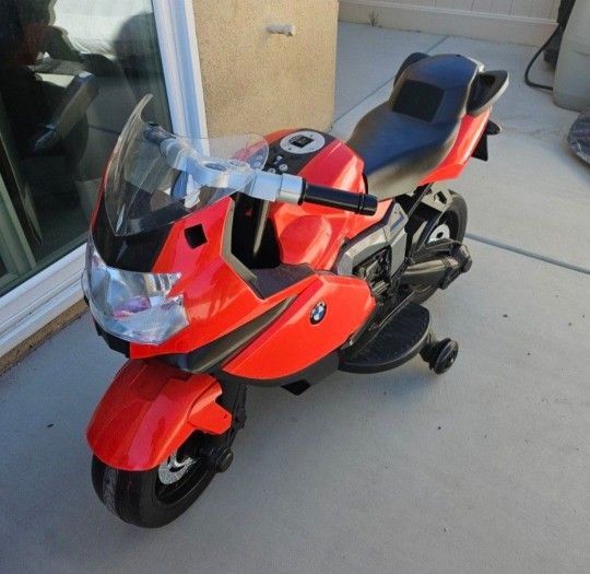 BMW Kids 12V Electric Ride-On Motorcycle