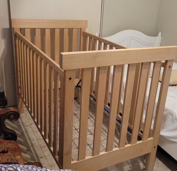 Wooden Crib for Sale in Moreno Valley, CA OfferUp