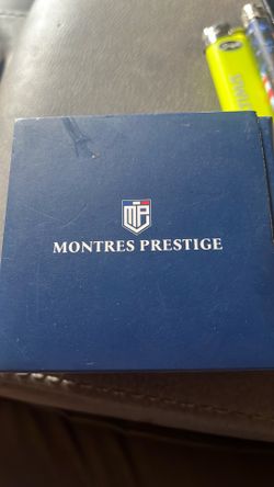 Montreal prestige rose gold watch