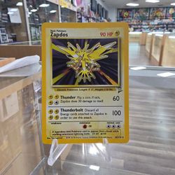 Zapdos Holo Rare Pokémon Card 20/130 Base Set 2