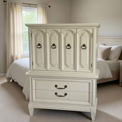 Vintage Dixie Tall Dresser 