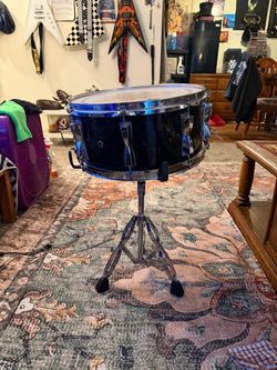 BLACK 14" SNARE DRUM & STAND NO SNARE WIRE