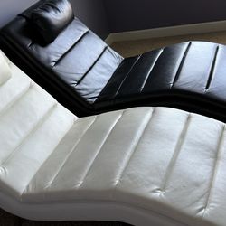 Armless Chaise Lounge