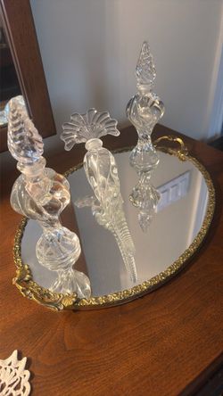 Mirror tray perfume bottles