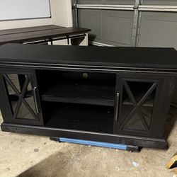 TV Stand/Center - New