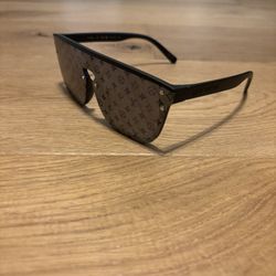 Louis Vuitton Sun Glasses - Brand New Never Worn