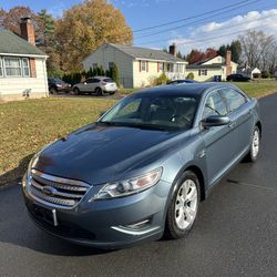 2010 Ford Taurus