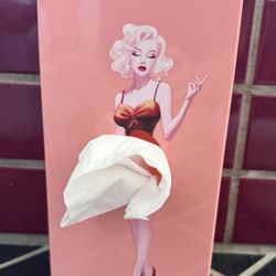 Super Cute Vintage Lady Skirt Tissue Box Cover, MINT Condition! -