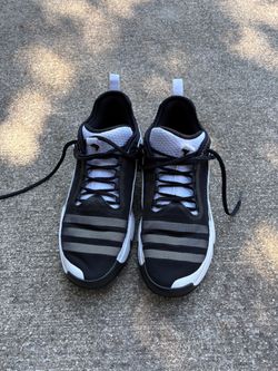 Trae Young Sz 11.5