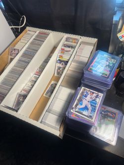Topps Baseball Cards Lot