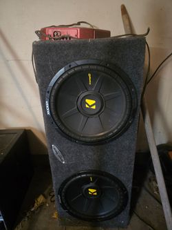 Kicker speakers 12's and amp