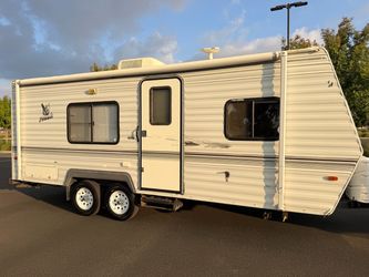 Nash Travel Trailer 22 premium Travel trailer like new