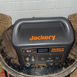 Jackery  Explorer 1000