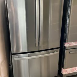 NEW OPEN BOX GE COUNTER DEPTH FRENCH STYLE REFRIGERATOR 
