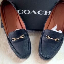 Beautiful And Comfortable Shoes Size 9.5 Only 40.00 DLLs