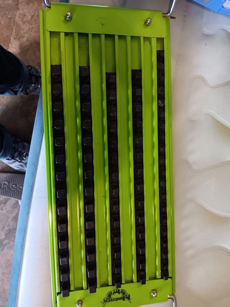 Socket Holder