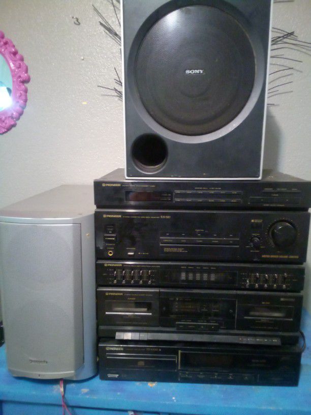 Pioneer 350w Receiver+2 Subwoofers