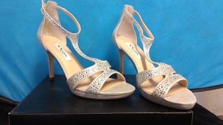 Nina heels/leather sole/8M/New