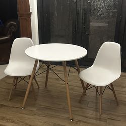White Table And Chairs MCM