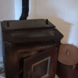 Electric Pellet Burning Stove With Blower
