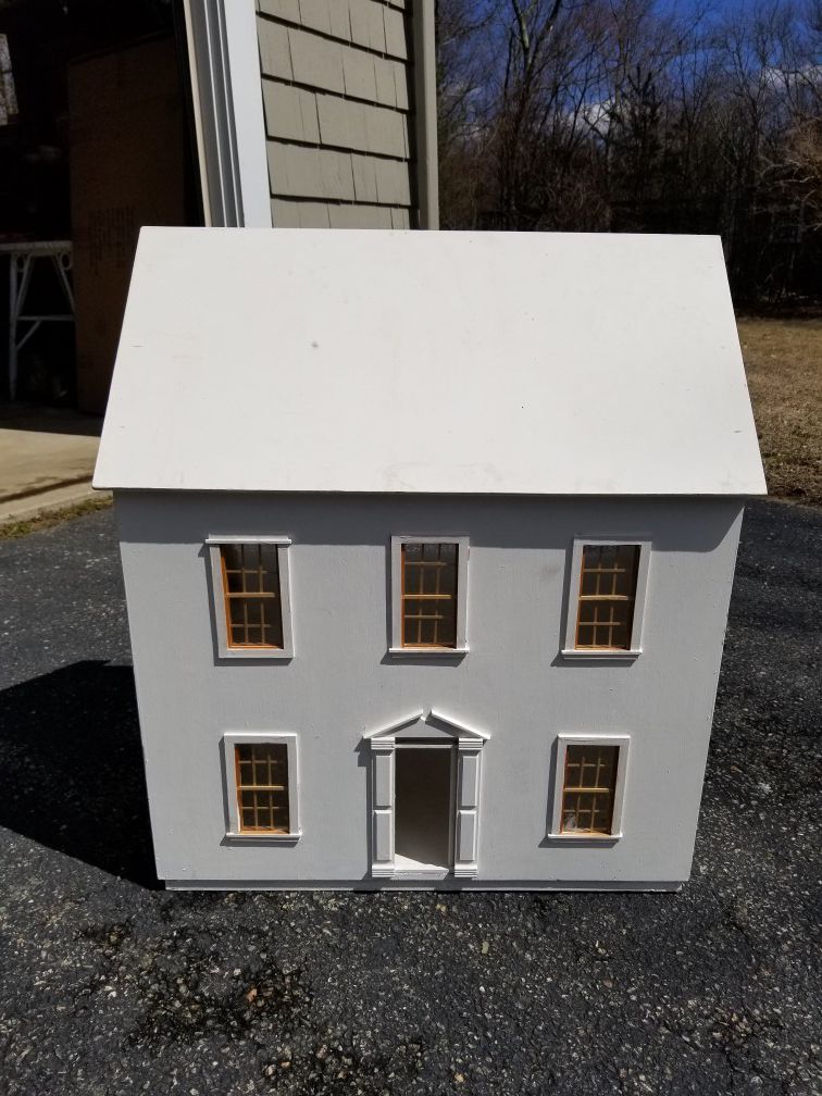 VINTAGE HANDCRAFTED WOODEN DOLL HOUSE