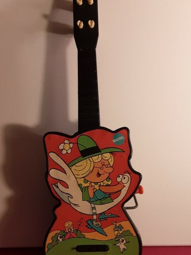 1970 Mattel Mother Goose Guitar