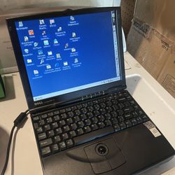 Vintage Dell Latitude XPi (Intel Pentium 133MHz 24 MB RAM Windows 95) Complete