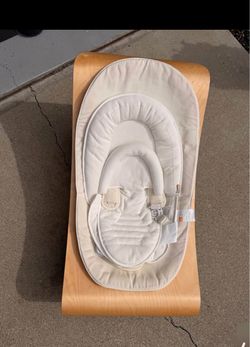 Bloom Universal snug Baby Seat & Rocker