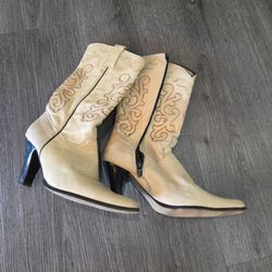 Women's boots
