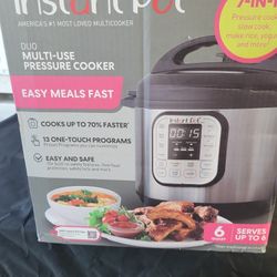 Instant Pot Multi Use Pressure Cooker