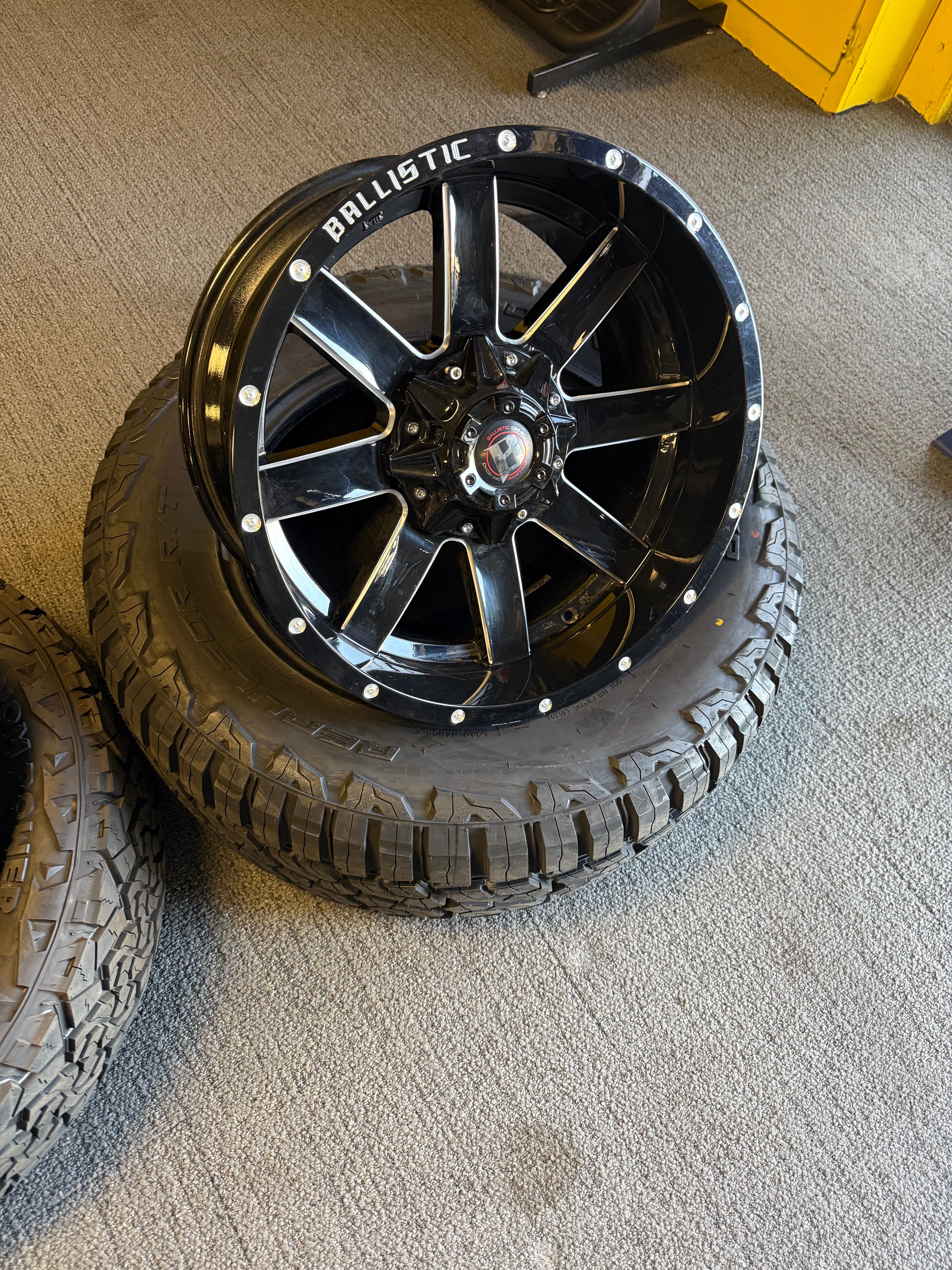 RIMS WHEELS 20X10 6X135/139 -19