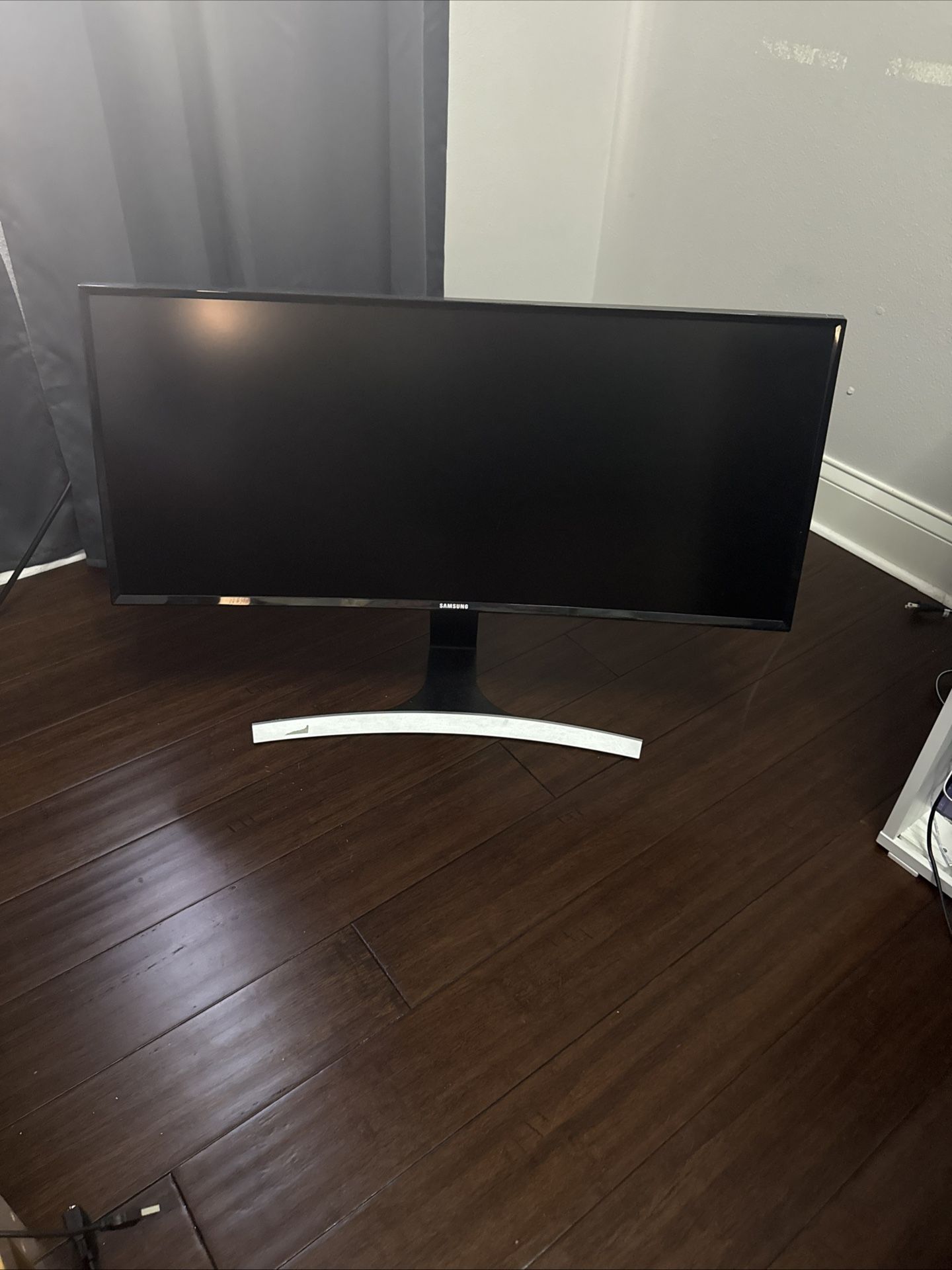 Samsung ultra wide monitor