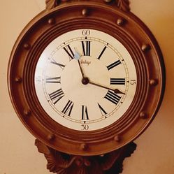 VINTAGE Arabesque Eagle Wall Clock

