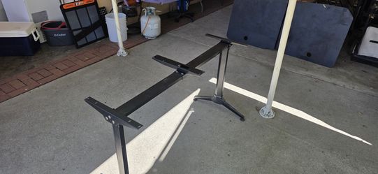 Gaming desk frame and table top