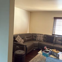 5 Piece All Leather Sectional Couch With Console