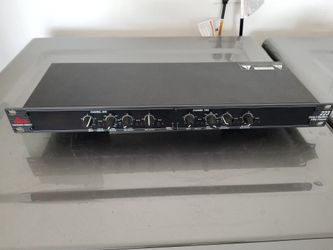 Dbx Professional Product 223.