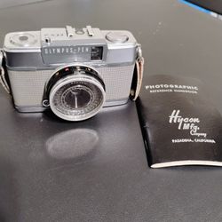 Vintage Olympus Pen EES-2 Half Frame 35mm Film Camera - No Film