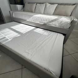 Twin Day Bed Trundle With 2 Mattresses 