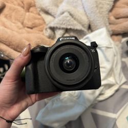 Canon Black Cameras-and-accessories(74)22