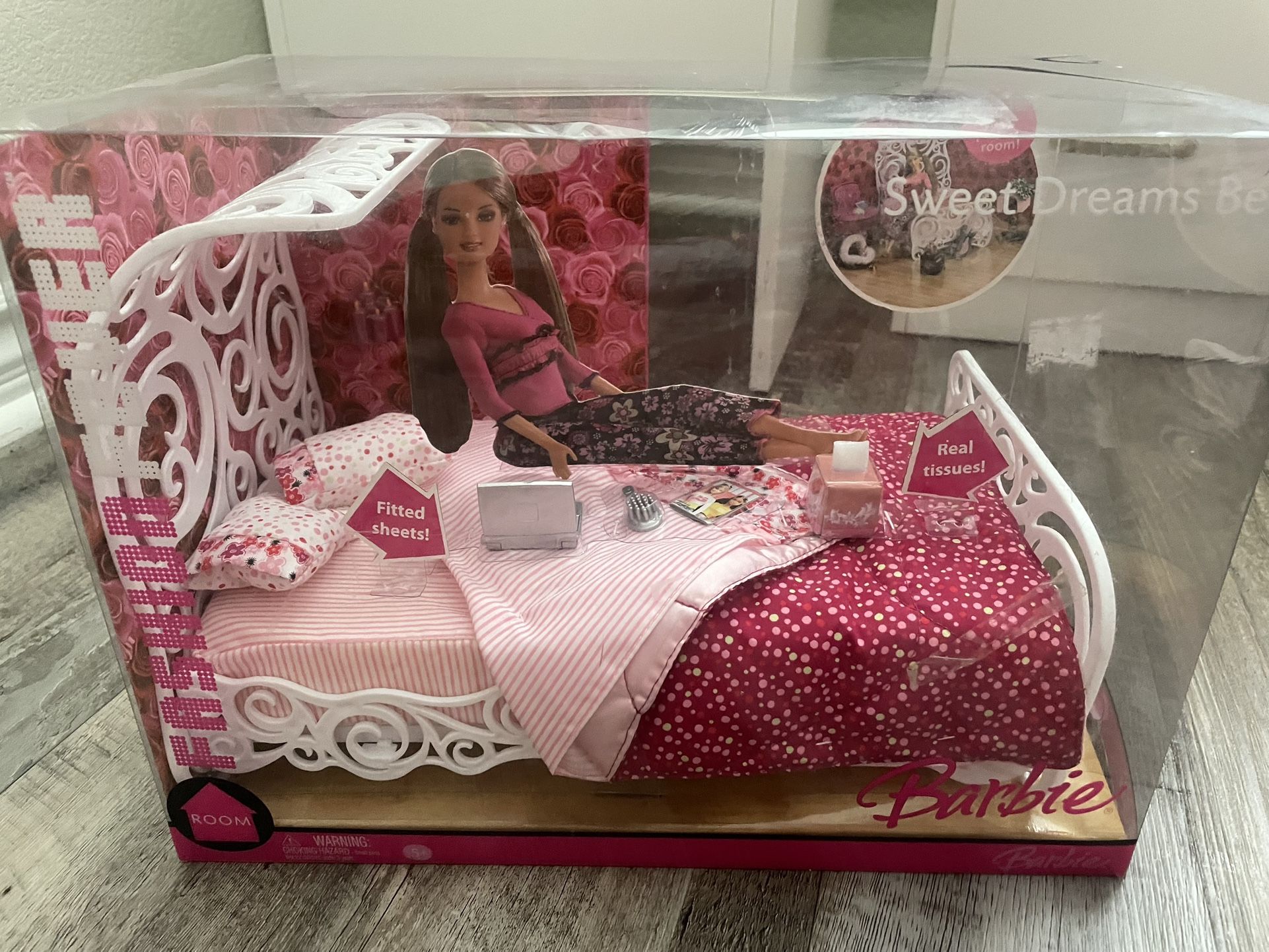 Barbie Fashion Fever Sweet Dream Bed