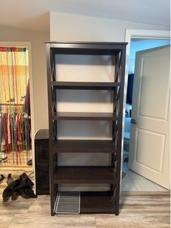 2 matching bookshelves