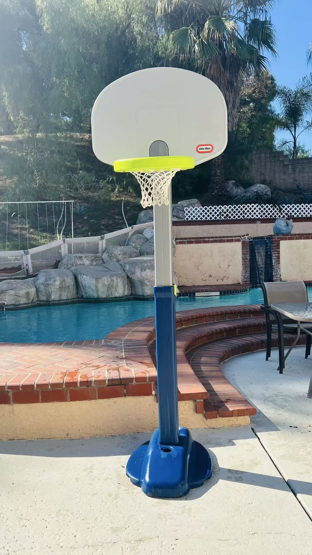 Little Tikes Kids Basketball Hoop