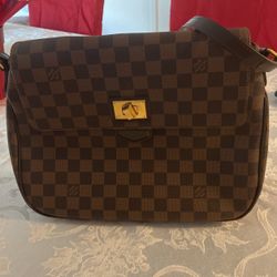 Louis Vuiton Used Only Once